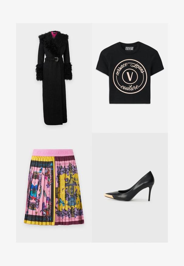 Černý dlouhý kabát s plyšovým límcem a manžetami z umělé kožešiny, páskem v pase a strukturovaným látkovým vzorem, se živým růžovým podšívkou.; Černé bavlněné tričko s velkým béžovým kruhovým logem, na kterém je nápis "Versace Jeans Couture" a uprostřed elegantní písmeno "V". Krátké rukávy.; Plisovaná sukně s růžovým pasem, živé vzory motýlů, květin a ptačí klece v růžových, žlutých, fialových a černých barevných bloquech.; Černé kožené vysoké podpatky s špičatou špičkou; obsahují kovový zlatý akcent na špičce. Hladký povrch s elegantním designem.
