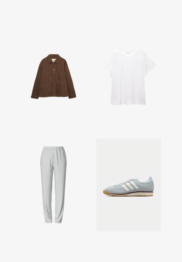 Brązowa bawełniana kurtka z kołnierzykiem, z przodu na zatrzaski i dwiema dużymi naszywanymi kieszeniami. Czysty, prosty krój.; Biała koszulka wykonana z miękkiej, lekkiej tkaniny. Posiada okrągły dekolt oraz krótkie, szerokie rękawy, zapewniające luźny krój. Brak widocznych wzorów.; Szare dresy z elastycznym paskiem, zwężającym się krojem nogawek, miękką teksturą i bez widocznych wzorów czy detali metalowych.; Jasnoniebieskie zamszowe sneakersy z białymi trzema paskami, gumową podeszwą i teksturowaną siateczką. Posiadają gładki czubek oraz logo na pięcie.