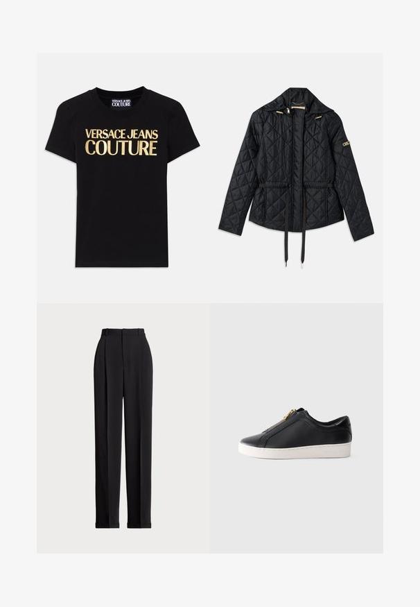 Casaco acolchoado preto com capuz, apresentando uma cintura ajustada, dois bolsos frontais, pormenores em dourado e cordões para ajuste.; T-shirt de algodão preto com a inscrição "VERSACE JEANS COUTURE" em grandes letras douradas na frente, mangas curtas e decote redondo.; Calças pretas ajustadas com uma cintura alta, apresentando pregas na frente, um design de perna reta e bainha com punho. Feitas de tecido suave.; Sapatilha baixa de couro preta com sola branca e fecho de zíper dourado, vista lateral, estilo minimalista sobre fundo simples.