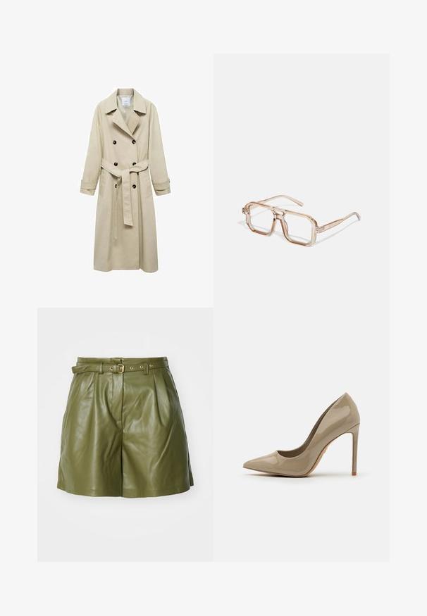 Béžový trenčkot vyrobený z bavlnenej zmesi, s dvojradovým zapínaním na gombíky, širokými klopami, opaskom v páse a dvoma bočnými vreckami.; Biela dlhá tričko s dlhým rukávom s grafickým potlačou obsahujúcim čierno-biele obrázky a ružový text, vrátane slova "STIEGLITZ" a opakujúcich sa fráz na rukávoch.; Zelené kožené šortky s opaskom, plisovaním a matným povrchom. Obsahujú zlatú pracku a bočné vrecká pre pridané detaily.; Béžová lakovaná kožená vysoká topánka na podpätku s špicatým prstom, elegantným siluetom a stiletto podpätkom. Hladký povrch s minimálnym zdobením.; Priehľadné šesťuholníkové dioptrické okuliare so svetlohnedými odtieňmi; hrubé, čisté rámy a štíhle nožičky; žiadne viditeľné logá ani vzory.; Čierna kožená kabelka s nariaseným dizajnom, krátkymi zaoblenými uchami a odnímateľným ramenným pásom. Hladká textúra s jemným siluetou.