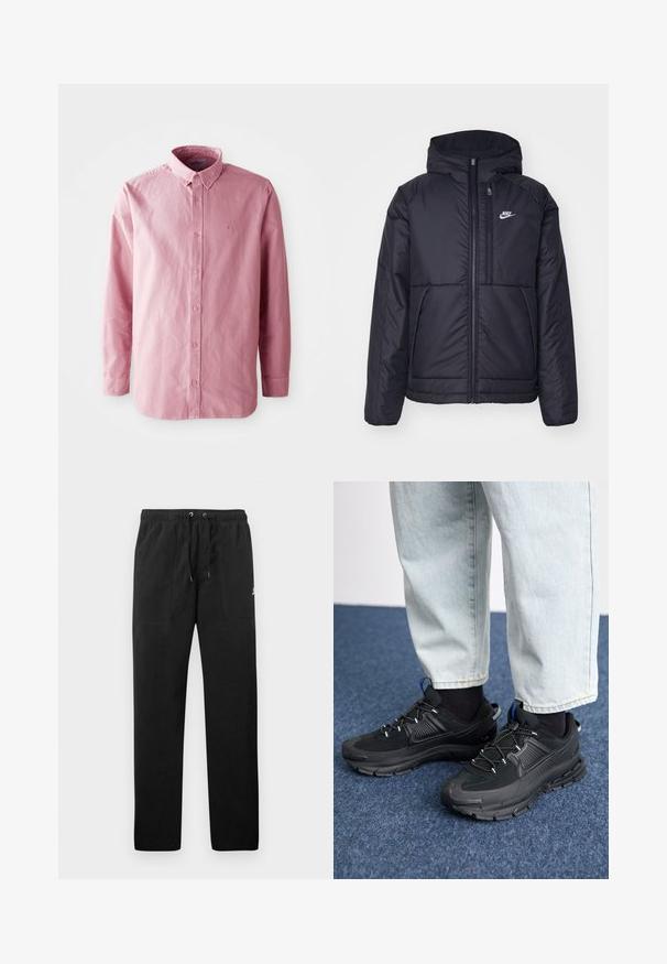 Schwarze, gepolsterte Nike-Jacke mit Frontreißverschluss und Kapuze. Hat ein weißes Logo auf der linken Brust und zwei Fronttaschen. Glattes äußeres Material.; Langärmliges, knöpfbares Hemd aus leichtem rosa Stoff. Verfügt über einen klassischen Kragen, sechs Knöpfe auf der Vorderseite und ein dezentes Logo auf der Brust.; Schwarze Sweatpants aus Fleece, mit einem elastischen Bund mit Kordelzug, zwei Fronttaschen und einem kleinen Logo auf dem Oberschenkel.; Schwarze Sportschuhe aus strukturiertem Stoff mit Gummisohlen, ausgestattet mit elastischen Schnürsenkeln und einem blauen Akzent an der Ferse. Getragen mit hellen Jeans.