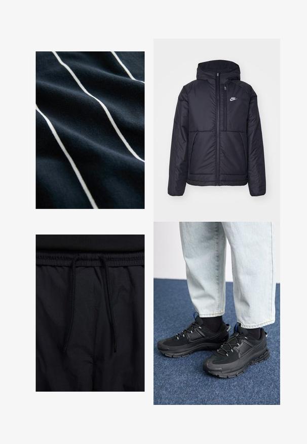 Czarna, pikowana kurtka Nike z przednim zamkiem błyskawicznym i kapturem. Posiada białe logo po lewej stronie klatki piersiowej oraz podwójne kieszenie z przodu. Gładka struktura zewnętrzna.; Granatowa tkanina w białe pionowe paski, charakteryzująca się gładką teksturą i delikatnym połyskiem, podkreślająca wzór pasków.; Czarne szorty z elastycznym paskiem na sznurku, lekkiego materiału o gładkiej fakturze oraz prostym wzornictwie bez widocznych logo czy wzorów.; Czarne buty sportowe z teksturowanej tkaniny i gumowymi podeszwami, z elastycznymi sznurówkami i niebieskim akcentem na pięcie. Noszone z jasnymi dżinsami.