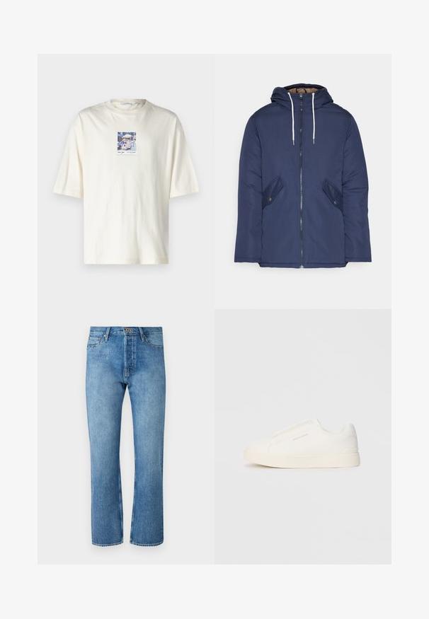 Veste matelassée bleu marine avec capuche, dotée d'une fermeture éclair à l'avant, de deux poches latérales avec boutons et de cordons de serrage blancs.; T-shirt crème à manches courtes en coton, avec un graphique carré d'une scène de rue de New York au centre. Design classique à col rond.; Jeans en denim bleu clair avec une coupe droite, présentant un design classique à cinq poches, une fermeture à bouton et des coutures contrastantes.; Baskets blanches sans lacets avec une surface texturée, une semelle épaisse et un design minimaliste. Présente le logo de la marque sur le côté.