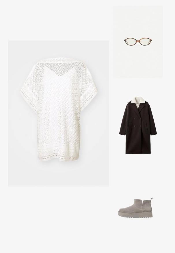Čierny dvojradový kabát s krémovým golierom, ktorý má dve predné vrecká, strihovaný dizajn a jemnú textúru.; Biely, voľný top vyrobený z čipkového materiálu s geometrickými vzormi, s krátkymi rukávmi a dekoratívnym lemom s výrezmi.; Šedé semišové kotníkové boty s nízkým profilem, elastickými postranními panely a texturovanou gumovou podrážkou. Mají úchytku pro snadné obouvání.; Korytnačkové okuliare s oválnymi šošovkami a hladkým, lesklým povrchom. Majú tenké strany s jemným zakrivením na spánkoch. Priehľadné šošovky.