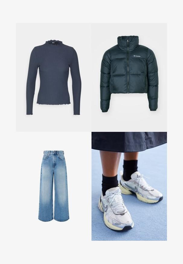 Mørkegrøn, cropped pufferjakke med høj krave, fuld lynlås og elastiske manchetter. Har et logo på venstre bryst og quiltet struktur.; Marineblå langærmet top i ribbet tekstur. Har en høj hals med en bølget kant og en tætsiddende design.; Lyseblå vidde jeans lavet af denim, med høj talje, knaplukning og subtil falmning med rene kantkanter.; Hvide og sølv Nike sneakers med mesh-stof, reflekterende detaljer og en beige sål. Bæres med sorte sokker og står på en blå overflade.