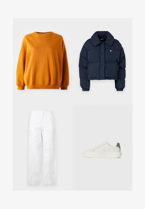 Marineblaue Steppjacke mit einem cropped Design, ausgestattet mit einem großen Kragen, Frontknöpfen und einem kleinen Logo mit roten und weißen Akzenten auf der Brust.; Oranges Sweatshirt mit rundem Ausschnitt, überschnittenen Schultern und gerippten Bündchen. Weiche Textur mit einem leichten gesprenkelten Muster.; Weiße, weit geschnittene Hosen aus leichtem Stoff, mit glatter Textur, klaren Linien und einem Hochbund-Design.; Weißer Sneaker aus Leder mit glatter Textur, ausgestattet mit einem silbernen Akzent an der Ferse, flacher Sohle und minimalistischem Design.