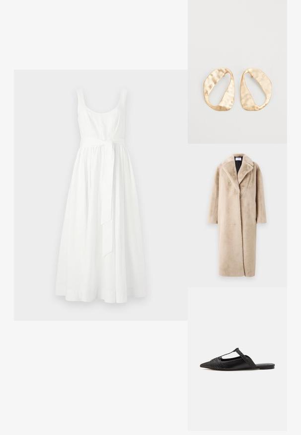 Beżowy płaszcz z sztucznego futra o luźnym kroju, z szerokimi klapami i długimi rękawami. Powierzchnia ma miękką, pluszową teksturę i nowoczesny, minimalistyczny design.; Biała sukienka bez rękawów z dopasowanym gorsetem i zwiewną spódnicą midi. Posiada zawiązywany pasek w talii oraz gładką, bawełnianą fakturę.; Czarny skórzany but na odkrytej pięcie z pointed toe, ozdobiony plecionym akcentem i plisowanym wzorem górnej części. Płaska podeszwa z minimalnymi elementami.; Para nieregularnych, owalnych kolczyków ze złotego metalu o teksturowanej, lekko młotkowanej powierzchni na białym tle.