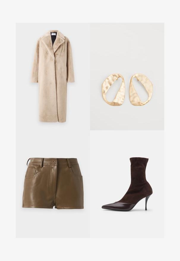 Vaaleanbeige tekokarvatakki, jossa on rento leikkaus, leveät kaulukset ja pitkät hihat. Pinnassa on pehmeä, ylellinen tekstuuri ja moderni, minimalistinen muotoilu.; Pitkähihainen valkoinen T-paita, joka on valmistettu ribbitetystä puuvillasta, ja siinä on pyöreä kaula-aukko sekä suora helma. Yksinkertainen muotoilu ilman kuvioita tai yksityiskohtia.; Ruske faux nahkashortsit, joissa on istuva muotoilu, vyötärö vyölenkeillä, etutaskut ja näkyvät ompelusaumat.; Ruskea mokkanahkainen nilkkuri, jossa on terävä kärki ja kiiltävä burgundin punainen patenttinahkainen kärki. Kengässä on myös kapea stiletto-korko ja tekstuuri päällä.; Pari epämuodostuneita soikeita kultasävyisiä metallikorvakoruja, joissa on teksturoitu, hieman hakattu pinta valkoista taustaa vasten.