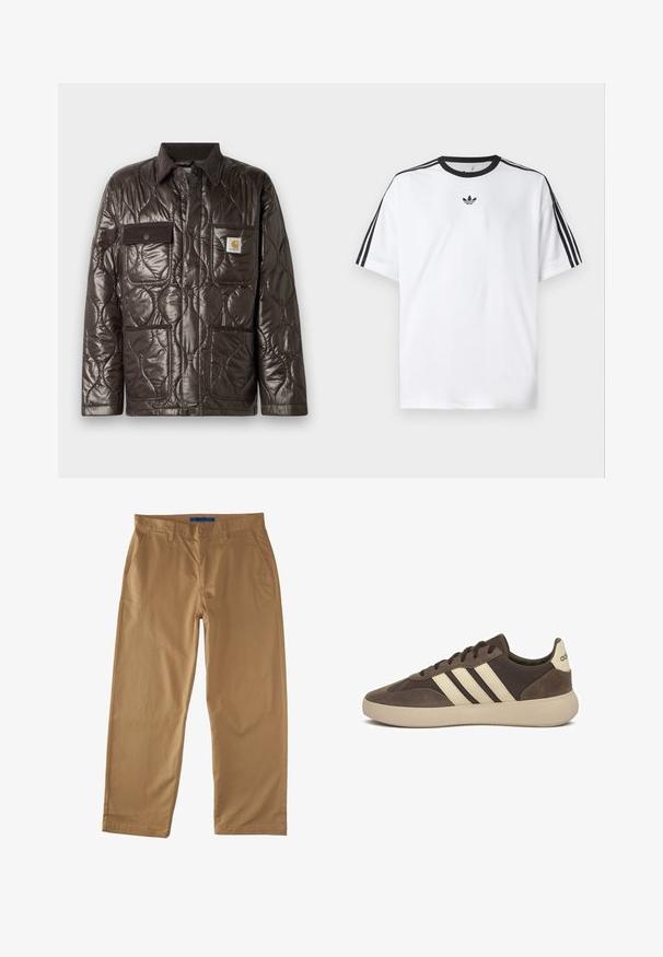 Braune gesteppte Jacke aus glänzendem Material, mit Cordkragen, Brusttasche und zwei Fronttaschen. Enthält Druckknöpfe und ein Logo-Patch.; Weißes T-Shirt aus Baumwolle mit einem schwarzen, runden Halsausschnitt und drei schwarzen Streifen auf jeder Schulter. Kleines schwarzes Logo auf der Brust.; Beige Baumwollchinos mit geradem Schnitt, ausgestattet mit zwei Fronttaschen, einer Gesäßtasche und einem Knopfverschluss. Angenehme, glatte Textur.; Brauner Wildledersneaker mit drei weißen Streifen, abgerundetem Zehenbereich, dicker Gummisohle und minimaler Markenkennzeichnung an der Ferse.