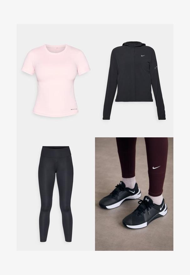 Černá kapucňová bunda s dlouhými rukávy, vyrobená z lehkého materiálu. Obsahuje přední zip, logo Nike a decentní designové akcenty.; P.E Nation FOUNDATION TEE - Jednoduché tričko - chalk pink; Černé legíny vyrobené z hladké, elastické tkaniny. Vysoký pas bez viditelných vzorů nebo akcentů. Těsně přiléhají od pasu k kotníkům.; Černé sportovní boty s texturovaným svrškem a bílými akcenty, s tkaničkami a božím logem. Nosené s vínovými legínami a světlými ponožkami.