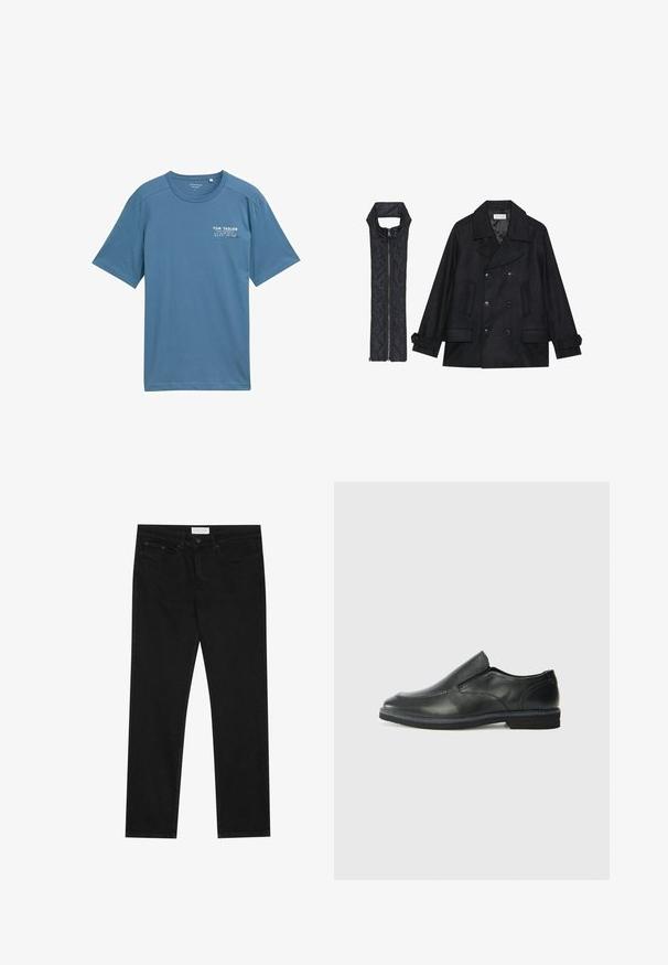 Musta villapaltto, jossa on kaksiriviset napit ja suuri kaulus, yhdistettynä olkaimettomaan mustaan toppaliiviin, joka avautuu vetoketjulla.; Sininen puuvillapaita lyhyillä hihoilla, pyöreällä kaula-aukolla ja huomaamaton painettu logo vasemmassa rinnassa. Pehmeä rakenne, rento mitoitus.; Mustat suorat farkut, joissa on viisi taskua, napilla ja vetoketjulla varustettu sulkeminen, sekä Pier One -brändilogo vyötärölle.; Musta nahkainen liukujalkine, jossa on sileä pinta, ommeltuja yksityiskohtia, pyöristetty kärki ja matala kumipohja. Pohjassa on minimaalinen pito.