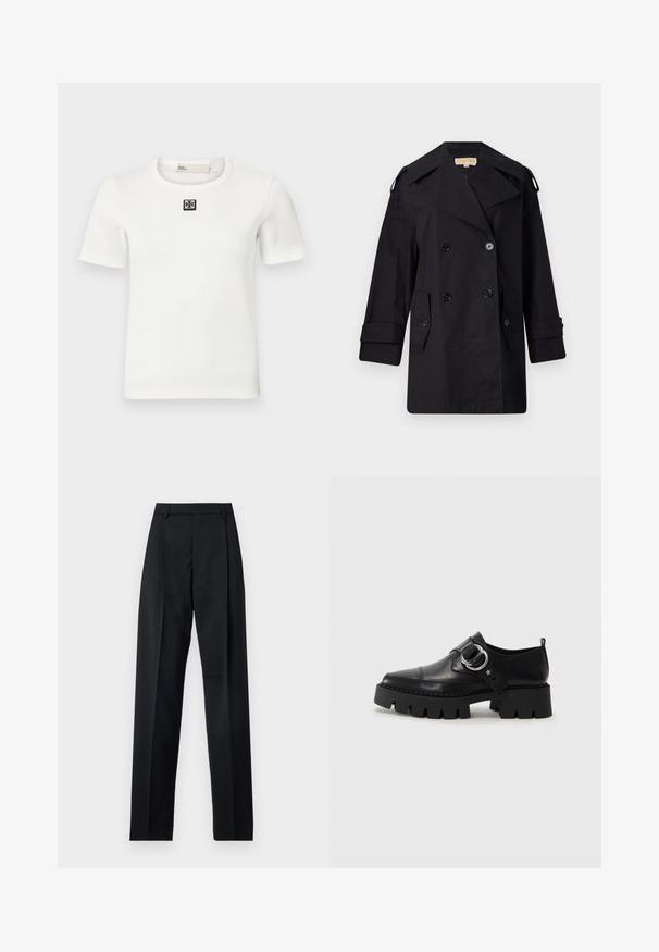 Černý dvojřadý trenčkot s širokým límcem, knoflíky a bočními kapsami. Vyroben z hladkého materiálu se rovnými liniemi a manžetovými rukávy.; Bílé pruhované tričko s krátkým rukávem s černým čtvercovým logem na hrudi; kulatý výstřih, přiléhavý tvar a měkká textura.; Černé kalhoty vyrobené z hladké tkaniny, vybavené vysokým pasem, širokými nohavicemi, předními záhyby a klasickými poutky na opasek. Nejsou viditelné boční kapsy.; Černé kožené boty s robustní ribkovanou podešví, zdobené kruhovým stříbrným kovovým prvkem a minimálním švem.