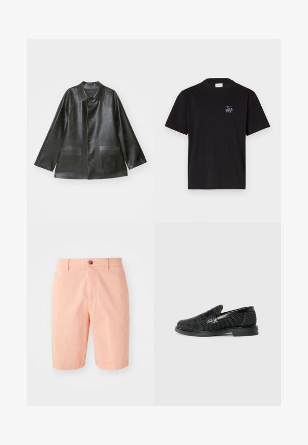 Emporio Armani CABAN - Műbőr dzseki - lavagna; Fekete pamut póló kerek nyakkal és rövid ujjakkal. Bal mellen egy kis kék logó található. Egyszerű, egyenes szabású dizájn.; Barack színű, könnyű anyagból készült rövidnadrág, klasszikus dizájnnal, elöl gombos záródással és oldalsó zsebekkel.; Fekete szőtt slip-on cipő sima bőr díszítéssel a felsőrészen, kerek orral és alacsony profilos gumitalppal.