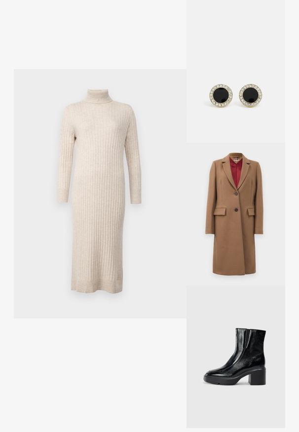 Casaco longo de lã na cor camelo, com colarinho em lapela, dois botões frontais, bolsos com aba e forro em seda vermelha visível no pescoço.; pure cashmere TURTLENECK MAXI DRESS - Vestido de malha - oatmeal; Botas de tornozelo de verniz preto com ponta curva, painéis laterais elásticos e um salto quadrado robusto. Apresenta um logotipo em relevo na parte de trás.; DKNY INLAY STUD - Brincos - black/gold-coloured