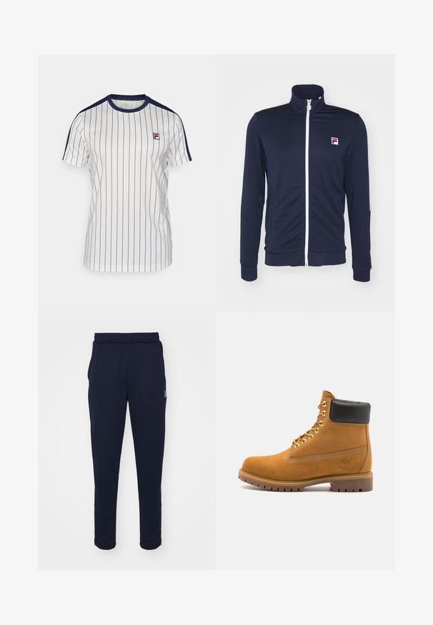 Temno modra tekaška jakna z visokim ovratnikom, polnim zadrgo, belo zadrgo in kontrastnimi nastavitvami rokavov, izdelana iz gladkega, elastičnega materiala.; Bela majica s tankimi mornarsko modrimi vertikalnimi črtami, rebrast morsko moder ovratnik in kratke rokave. Na prsih se nahaja majhna rdeča in mornarsko modra številka.; Mornarsko športno hlače z elastičnim pasom, stranskimi žepi in zadrgo na koncu hlačnic. Narejene iz gladkega, elastičnega materiala.; Svetlo rjave anklne čizme iz semiša z črnim oblazinjenim ovratnikom, zlatimi kovinskimi očesci, belimi šivi in robustnim gumijastim podplatom s izrazitimi tredi.