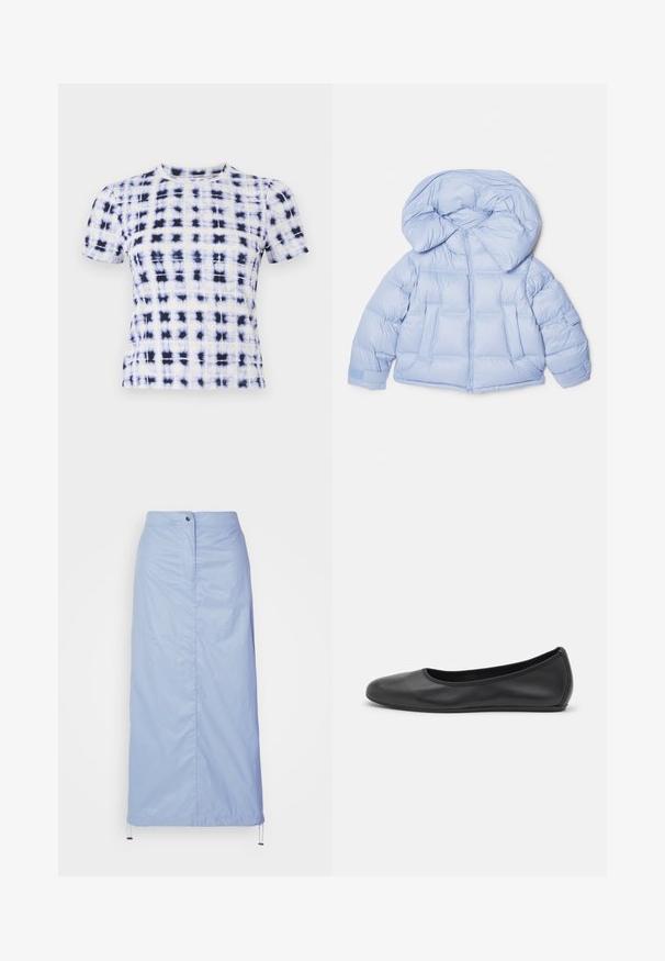 Světle modrá prošívaná bunda s velkou kapucí, zipovým zapínáním a prošívaným designem. Obsahuje dvě přední kapsy a elastické manžety pro těsné uchycení.; Krátký rukáv top v bílé a námořnické modré barvě s tie-dye vzorem, s kulatým výstřihem a přiléhavým střihem, vyrobený z texturované látky.; Světle modrá sukně střední délky vyrobená z hladkého, lehkého materiálu se rovnými liniemi, má přední zapínání na knoflíky a spodní lem se stahovací šňůrkou.; Černé kožené baletní byty s kulatou špičkou, hladkou texturou, minimálními švy a flexibilním designem podrážky.