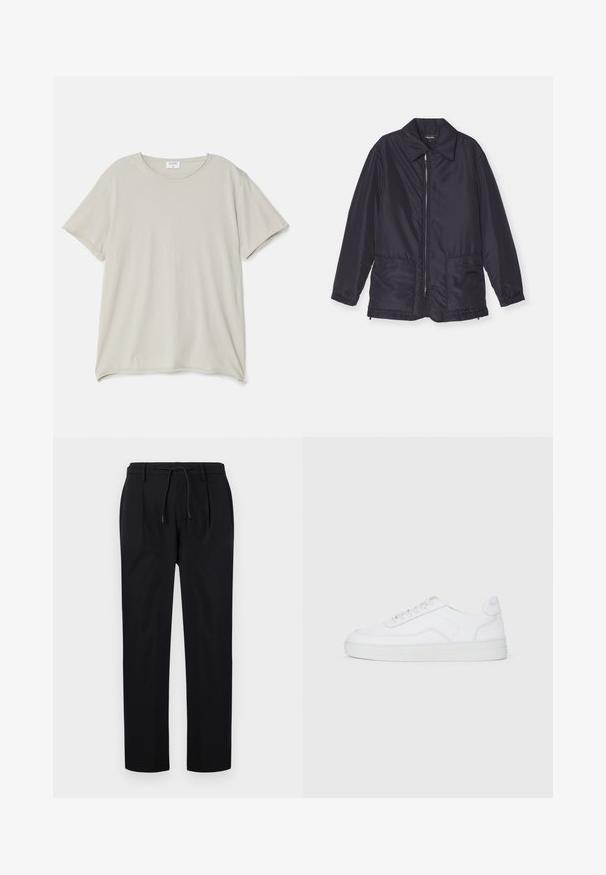 Marineblå polstret jakke, letvægts, med lynlås foran, to frontlommer og krave. Glat tekstur, elastiske manchetter og kant.; Lyse beige T-shirt lavet af blødt bomuld, med rund halsudskæring og korte ærmer. Glat tekstur med en afslappet fit-design.; Sorte bukser lavet af glat stof, med snor i taljen, lige ben og frontfolder for et struktureret udseende.; Hvide lavtop sneakers med snørebånd fortil, glat overflade og gummisål på ensfarvet lys baggrund.