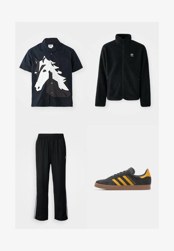 Svart fleecejakke med høy krage, glidelås foran og frontlommer. Har strukturert stoff og liten hvit logo på venstre bryst.; Kortermet skjorte i mørk marineblå stoff med et hvitt og svart hestehode-patch på fronten, knappelukking og standard krage.; Sorte treningsbukser med elastisk midjebånd, med hvite sidestiper og en liten logo. Materialet ser mykt og lett ut.; Sort skinnesko i svart semsket skinn med gule detaljer, med tre striper og en brun gummisåle. Inkluderer en polstret tunge for komfort.