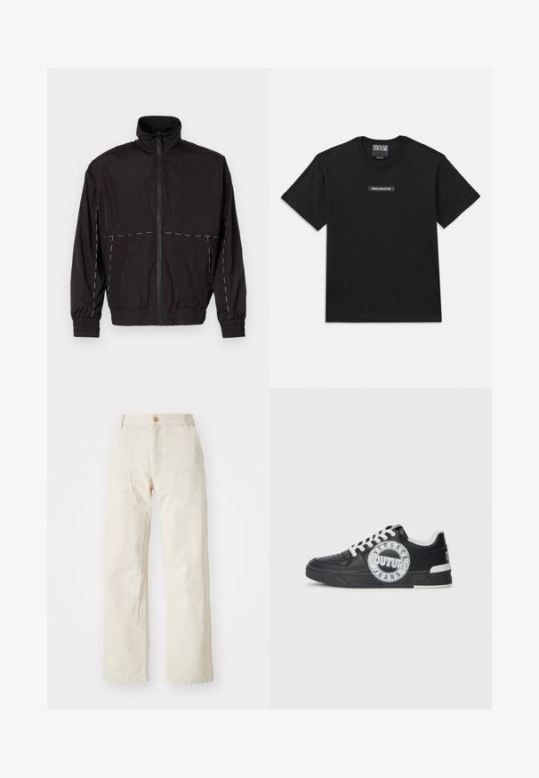 Schwarze leichte Jacke mit hohem Kragen und Reißverschluss. Mit weißen Nähakzenten an Schultern und Ärmeln. Elastische Bündchen.; Schwarzes T-Shirt mit kurzen Ärmeln aus Baumwolle. Besitzt ein rechteckiges Logodekoration auf der Brust mit "VERSACE JEANS COUTURE" in weißem Text.; Beige weite Hosen aus Baumwolle mit Knopfverschluss, zwei seitlichen Taschen und geradem Schnitt, mit glatter Textur.; Schwarze Ledersneaker mit weißen Akzenten, runder Logodetaillierung, perforierter Zehenpartie und kontrastierender Sohle. Ausgestattet mit weißen Schnürsenkeln und Branding.