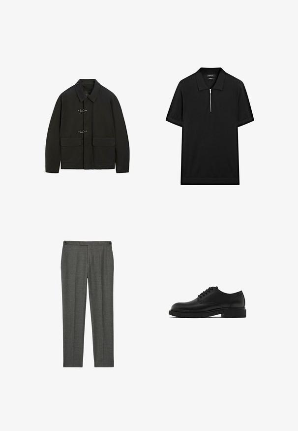 Czarna kurtka z kołnierzem, srebrnymi zapięciami na toggle i dwoma przednimi kieszeniami. Ma prosty krój i matową teksturę.; Czarna koszulka polo z krótkim rękawem, z kołnierzykiem stójkowym i zamkiem błyskawicznym z przodu. Wykonana z gładkiego materiału o czystym, minimalistycznym designie.; Szare krawieckie spodnie wykonane z teksturowanej tkaniny. Posiadają płaski przód, dwie boczne kieszenie oraz subtelne detale przeszycia.; Czarne skórzane buty wizytowe z teksturowanym wykończeniem, okrągłym noskiem, pięcioma otworami na sznurówki oraz solidną czarną podeszwą. Prosty, klasyczny styl.