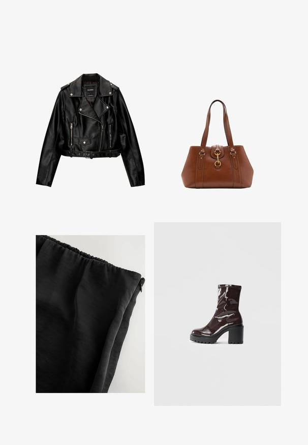 Černá kožená zkrácená motorkářská bunda s výstřihem, stříbrnými kovovými doplňky, zipovými kapsami a opaskem v pase.; Bílý svetr s dlouhým rukávem, žebrovaný, s mírně lodičkovým výstřihem a rovním lemem.; Černá tkanina s hladkou strukturou, elastický pas a zapínání na zip. Materiál se jeví jako lehký a mírně průsvitný.; Lesklá bordó kotníková bota s masivním černým podpatkem, se hladkým povrchem a jednoduchým designem. Žádné viditelné zapínání ani vzory.; Hnědá kožená kabelka s dvojitými popruhy, zaobleným tvarem, zlatými kovovými doplňky a centrálním detailem s přezkou. Hladký povrch s prošívanými akcenty.
