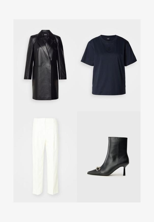 Čierna kožená sako so zubatým golierom, jedným gombíkom na zapínanie a dlhými rukávmi. Vyznačuje sa hladkým povrchom a prispôsobeným strihom.; Námornícky modré tričko s krátkym rukávom vyrobené z mäkkej bavlny. Obsahuje zaoblený výstrih a jemne vyšité logo na hrudi.; Biele elegantne nohavice s rovnou nohou, textúrovanou tkaninou, prednými záhybmi a plochým pásom s pútkami na opasok.; Čierna kožená členková obuv s špicatou špičkou, štíhlým stredne vysokým podpätkom a striebornou sponou na boku na jednoduchom pozadí.