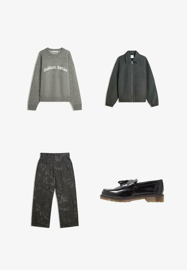 Szara kurtka zapinana na zamek z kołnierzowym dekoltem, rękawami raglanowymi, elastycznymi mankietami i marszczonym detalem w pasie. Wykonana z teksturowanej tkaniny.; Szary sweter z dzianiny z okrągłym dekoltem, z białym haftowanym napisem "laidback stories" na klatce piersiowej, prążkowanymi mankietami i dołem.; Ciemnoszare dżinsy o luźnym kroju, z subtelnymi marmurkowymi wzorami i metalowymi akcentami. Model pięciokieszeniowy.; Czarne lakierowane loafersy ze splotem, z akcentem w postaci frędzli oraz masywną, teksturowaną gumową podeszwą. Widok z boku podkreśla smukłą sylwetkę.