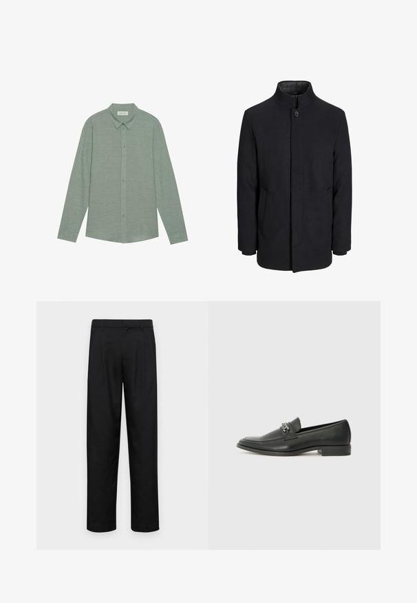 Zwart wollen mannenjas met hoge kraag, verborgen rits, sluiting met één knop en zijzakken.; Lange mouw knoopsluiting shirt van lichtgroen linnen stof met een puntige kraag en bijpassende knopen, met een subtiele textuur.; Zwarte broeken van gladde stof, met een recht model, twee voorknikken en een standaard tailleband met riemlussen.; Zwarte leren instapper met een gladde afwerking, voorzien van een gestikt ontwerp en een decoratieve metalen kettingaccent over de wreef. Platte hak.