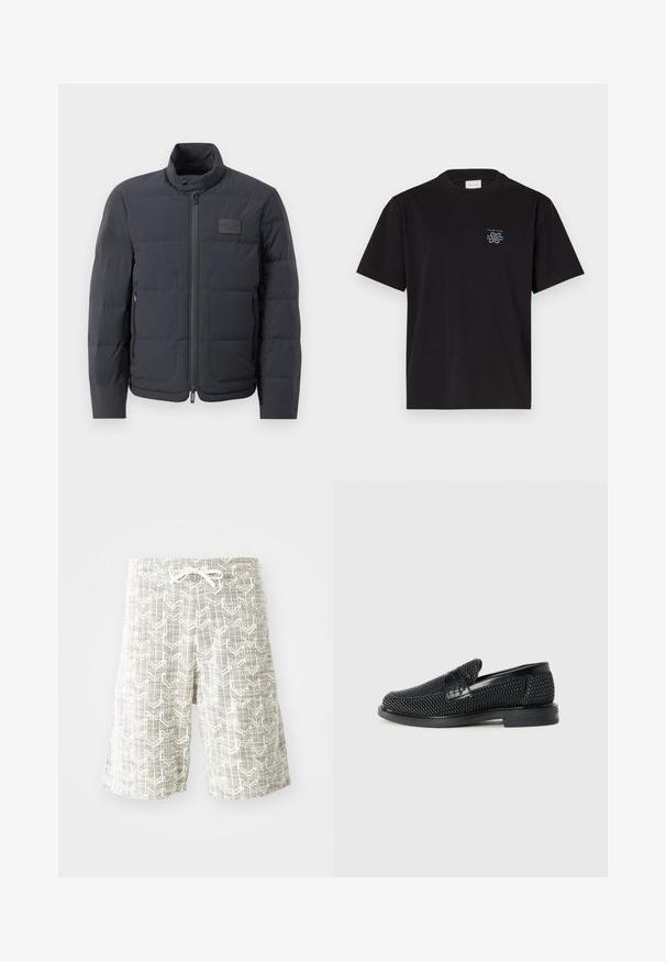 Sort dunjakke med høj krave, kviltet tekstur og lynlås foran. Har en lille logopatch på venstre bryst og sidelommer.; Sort bomulds t-shirt med rund hals og korte ærmer. Har et lille blåt logo på venstre bryst. Simpel, lige snit design.; Lettere shorts lavet af vævet stof, med et grå og hvidt geometrisk mønster, elastisk talje med snøre og løs pasform.; Sort vævet slip-on sko med en glat læderdetalje på overdelen, en rund tådesign og en lavprofil gummisål.