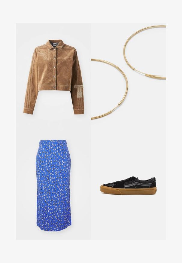 Hnedá skrátená bunda z textúrovaného materiálu, s golierom, prednými cvokmi a logom Adidas so tromi pruhmi na rukávoch.; Čierny top s dlhým rukávom a ryhovanou textúrou, s vysokým výstrihom a malým vyšitým logom na ľavej strane hrude. Má priliehavý, skrátený strih.; Modrá sukňa so kvetinovým vzorom, na ktorom sú malé biele a čierne kvety, priliehavý strih a bočný rozparok pre pohodlný pohyb.; Čierne semišové tenisky s bielym prešívaním a podpisovou bočnou pruhou, s tan gumovou podrážkou a nízkym dizajnom. S šnúrkami v čiernej farbe.; Zlaté kruhové náušnice, tenké a okrúhleho tvaru, s hladkým kovovým povrchom a bez ozdôb alebo vzorov.