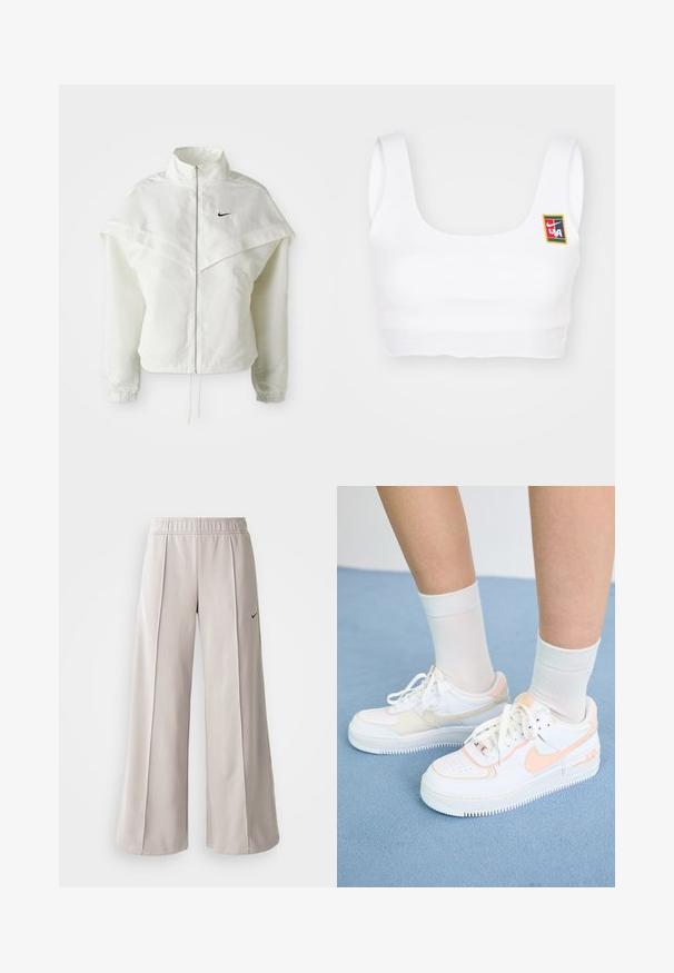 Balta garās piedurknes ar rāvējslēdzēju jaka ar augstu apkakli, apmetņa līdzīga detaļa uz pleciem, elastīgas aproces un mazs melns Nike logotips uz krūtīm.; Nike Sportswear YOON - Tops - white; Gaiši pelēkas platas bikses, izgatavotas no gludas auduma. Iezīmēta ar elastīgu jostu un melnu Nike logo kreisajā pusē.; Baltas brīvlaika apavi ar persiku akcentiem, gluda ādas virsma, perforēts purngals, strukturēta zole un šnūrītes. Valkāti ar baltām augstām zeķēm uz zilas virsmas.
