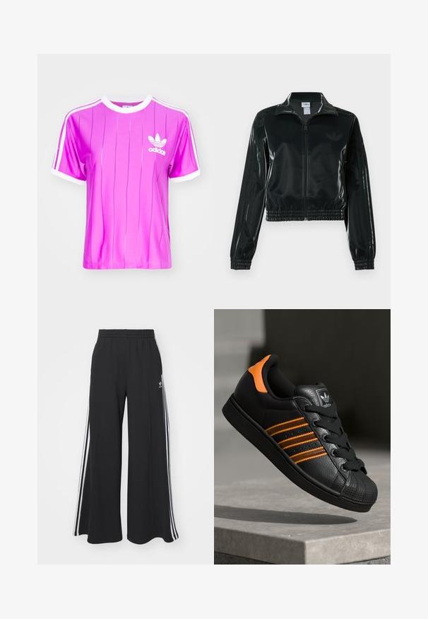 Giacca nera lucida corta con zip frontale, colletto alto e orlo elasticizzato. Presenta tre strisce sulle maniche e un piccolo logo sul petto.; adidas Originals 3 S TEE - T-shirt con stampa - purple burst; Pantaloni in felpa neri a gamba larga con vita elastica, dotati di strisce bianche sui lati e un logo ricamato sulla coscia sinistra.; Sneaker nera con accenti arancioni, tre strisce orizzontali, parte superiore in pelle texture, punta in gomma e lacci neri.