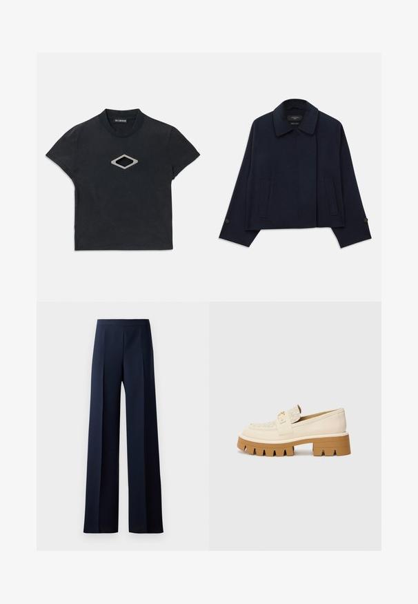 Sako z vlněné směsi v námořnické modré barvě s klopovým límcem, dvěma předními kapsami a knoflíkovými manžetami. Má uvolněný, zkrácený střih.; Černé krátké tričko s krátkým rukávem a kulatým výstřihem s designem stříbrného diamantového výřezu ve středu přední části.; Kalhoty s širokými nohavicemi z tmavě námořnické látky, s hladkou strukturou, jemnými předními sklady a přiléhavým pasem pro štíhlý siluetu.; Béžové mokasíny s texturovaným smetanovým páskem, které mají robustní hnědou podrážku s vzory připomínajícími zuby. Zlatý detail na sponě.