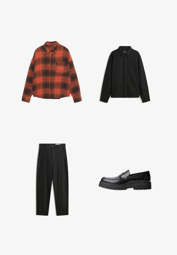 Črna dolga majica s kratkimi rokavi z ostrim ovratnikom, sprednjim zapiranjem in gladko teksturo. Ohlapen kroj z nizkimi rameni.; Srajca z dolgimi rokavi in gumbom, v oranžni, rdeči in rjavi karirasti vzorci, z žepom na prsih, prikazana na belem ozadju.; Črne bombažne hlače s sproščenim krojem, ki vključujejo klasičen pas, sprednje gube in stranske žepke. Gladka tekstura brez vzorcev.; Črne usnjene loafersice s debelim profiliranim podplatom in dekorativnim pasom čez zgornji del, prikazane v levem stranskem profilu na beli podlagi.