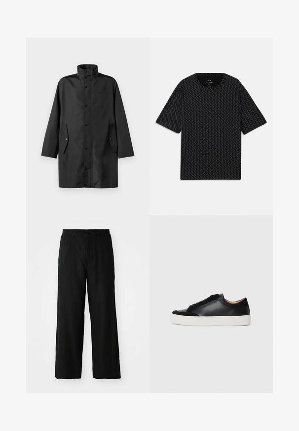 Čierny nepremokavý kabát s vysokým golierom, cvočkovými zapínaniami a bočnými vreckami. Hladká látka s uvoľneným, rovnými strihom.; Čierne tričko s textúrovaným vzorom striedajúcich sa log 'A', krátke rukávy a okrúhly výstrih. Vyrobené z ľahkého materiálu.; Čierne nohavice širokého strihu vyrobené z ľahkej tkaniny, s elastickým pásom na šnúrku a bez viditeľných vreciek alebo vzorov.; Čierne kožené tenisky so semišovými akcentmi, okrúhle špičky, plochá biela gumová podrážka a kontrastné textúry na tele a šnúrkach.