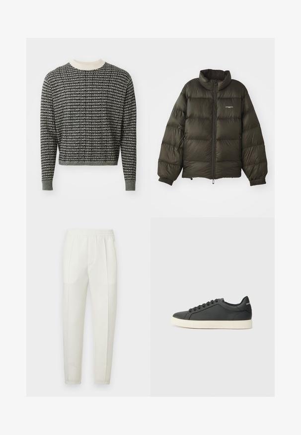 Tamnozeleni puf jakna s visokim ovratnikom, zatvaranjem na zip, elastičnim manžetama i bočnim džepovima. Ima prešanu teksturu i minimalno brendiranje.; Crni i bijeli skraćeni pulover s ponavljajućim uzorkom loga, rebrastim izrezom i manžetama, te mekim pletenim materijalom.; Bijele uske hlače ravnog kroja s elastičnim pojasom, s dvije džepa sa strane i glatkom, lagano sjajnom teksturom.; Crna kožna tenisica s niskim profilom, zaobljenim prstima i vezanjem; ima teksturiranu gumenu potplatu i detalj s logotipom na peti.