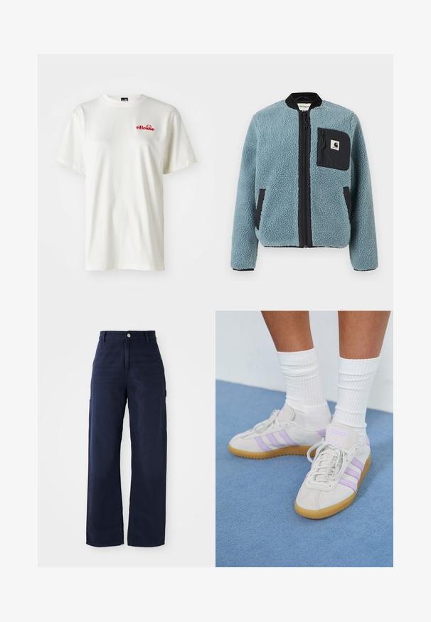 Blå fleecejakke med en tekstureret overflade, sorte lynlås lommer, opretstående krave og front lynlås. Har logo-patch på brystlommen.; Hvid bomulds T-shirt med rund hals og korte ærmer; lille rød "ellesse" logo på venstre brystområde; glat tekstur.; Mørkeblåvidde cargo bukser fremstillet af et robust bomuldsstof, der har sidelommer og en knaplukning i taljen.; Lysegrå ruskindsneakers med tre lilla striber, gummisul, flade snørebånd og hvide ribbede sokker. Satt mod en blå baggrund.