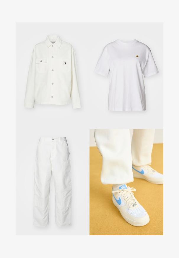 Fehér pamut dzseki gombos elejével, két mellzsebbel és négyzet alakú logóval. Lazán illeszkedő szabás, hosszú ujjakkal és látható varrással.; Fehér pamut póló laza szabással, rövid ujjakkal és egy kis hímzett logóval a bal mellrészén.; Fehér kantáros nadrág denim anyagból, laza szabással, oldalsó zsebekkel és látható varrási részletekkel. Egyszerű elülső rész gombos záródással.; Fehér sportcipők világoskék részletekkel, perforált orral, textúrázott talppal és fűzőkkel. Krémszínű nadrággal viselve sárga háttér előtt.