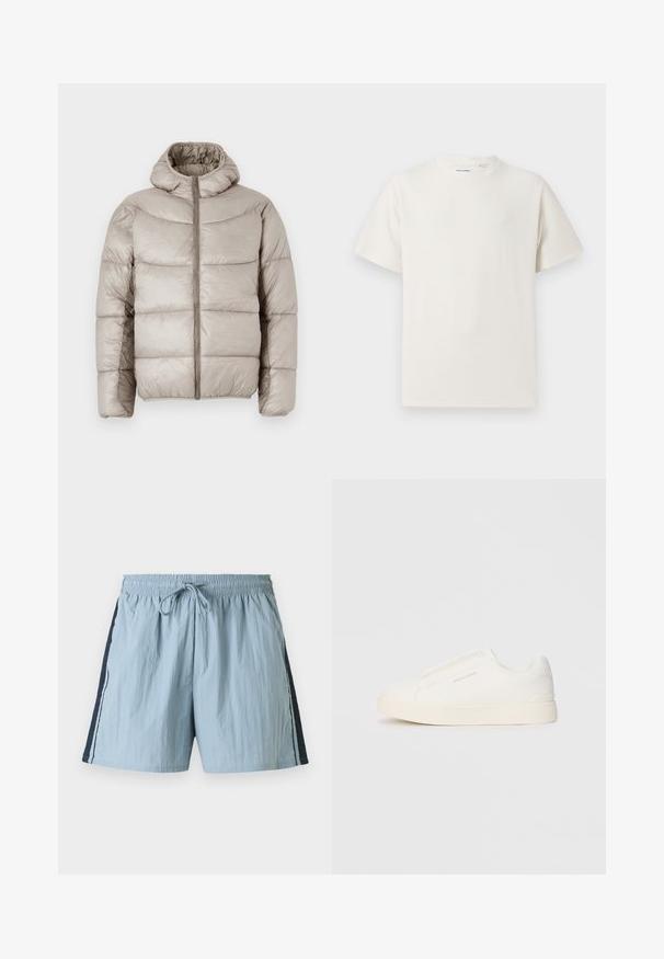 Puffermantel in hellbeige, mit Kapuze, Reißverschluss und gesteppter Optik mit auffälligen horizontalen Nähten. Glatte, glänzende Textur.; Weißes T-Shirt mit kurzen Ärmeln in gerippter Textur. Runder Ausschnitt, lockere Passform, keine sichtbaren Muster oder Akzente. Einfaches und vielseitiges Design.; Helle blaue Schwimmshorts mit elastischem Bund und Kordelzug. Verfügt über marineblaue seitliche Einsätze und weißen Besatz an den Seiten. Leichtes Material.; Weiße Slip-On-Sneaker mit einer strukturierten Oberfläche, dicker Sohle und minimalistischem Design. Mit Logo der Marke an der Seite.