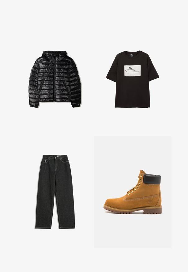 Črna pufi jakna s kapuco, z prešito zasnovo, zadrgo in dvema stranskima žepoma. Narejena iz gladkega, sijočega materiala.; Črna bombažna majica s kratkimi rokavi, ki ima belo pravokotno grafiko muhe na tanki črti, minimalno blagovno znamko pod sliko.; Črne ravne hlače iz jeansa z belim šivanjem, zasnova s petimi žepi, zapiranje na gumb in zadrgo, ter majhna logotip na sprednjem desnem žepu.; Svetlo rjave anklne čizme iz semiša z črnim oblazinjenim ovratnikom, zlatimi kovinskimi očesci, belimi šivi in robustnim gumijastim podplatom s izrazitimi tredi.