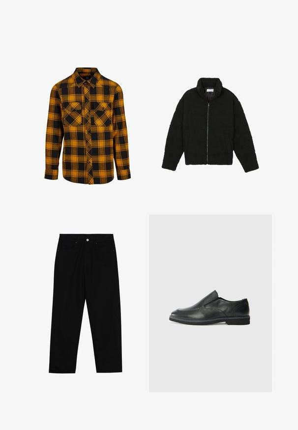 Zwarte faux fur jas met een hoge kraag, ritssluiting, elastische manchetten en een doorgestikt ontwerp. Beschikt over zijzakken en een zachte textuur.; Flanellen shirt met een geel en zwart geruit patroon, lange mouwen, twee borstzakken, knoopsluiting aan de voorkant en een relaxte pasvorm.; Zwarte denim broek met een recht gesneden pasvorm, vijf gebruikersvriendelijke zakken en een sluiting met een knoop aan de voorkant. Soepele textuur met minimale stikdetails.; Zwarte leren instapper met een soepele bovenkant, gestikte accenten, ronde neus en een lage rubberen hak. De zool heeft minimale profiel.