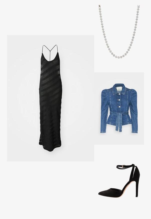 Jeansjacka med midjebälte, åtsittande liv och puffiga axlar. Mellanblå färg, strukturerad design och knäppning fram.; Svart maxiklänning med V-ringning och tunna axelband. Tillverkad av genomskinligt tyg med horisontella ränder i varierande opacitet. Klyvning i botten.; Svarta mockaskor med hög klack, spetsig tå, ankelrem och stilettklack. Designen har en slät textur med minimal detaljering.; Silverhalsband med runda, klara ädelstenar i en cirkulär design, som alternerar med dekorativa metalldetaljer och slät yta.