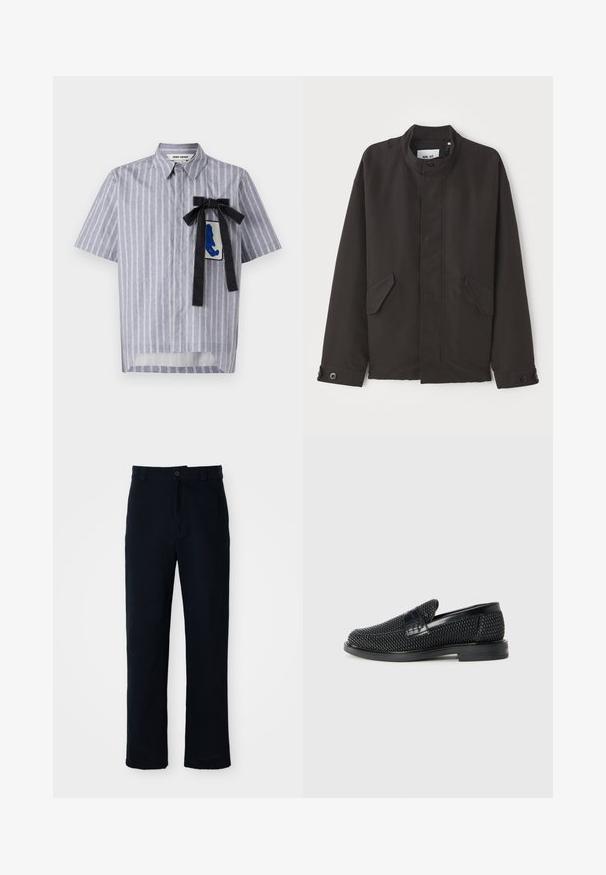 NN.07 SOPHUS - Ελαφρύ μπουφάν - black; Dhruv Kapoor CUT OUT BADGE SHIRT - Πουκάμισο - multi coloured; Κοντό παντελόνι σκούρου μπλε χρώματος, φτιαγμένο από βαμβάκι, με ίσια γραμμή, μπροστινό κλείσιμο με κουμπί και κλασική ζώνη με θηλιές.; Μαύρο πλεκτό παπούτσι slip-on με λείο δερμάτινο στοιχείο στο άνω μέρος, στρογγυλή μύτη και χαμηλό καουτσούκ πάτο.