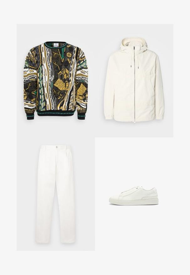 Lichte, crèmekleurige jas met een capuchon, rits aan de voorkant, elastische manchetten en een kangoeroezak. Glad materiaal met minimale stikdetails.; Gebreide trui met levendige abstracte patronen in zwart, wit, geel en groen. Ronde halslijn en ribgebreide manchetten maken het ontwerp compleet.; Witte broeken gemaakt van een gladde stof, met een recht model, voorplooien en een enkele knoopsluiting bij de taille.; Witte leren sneaker met een gestructureerde bovenkant, een ronde neus, minimalistisch ontwerp en een rubberen zool met gestikte details.