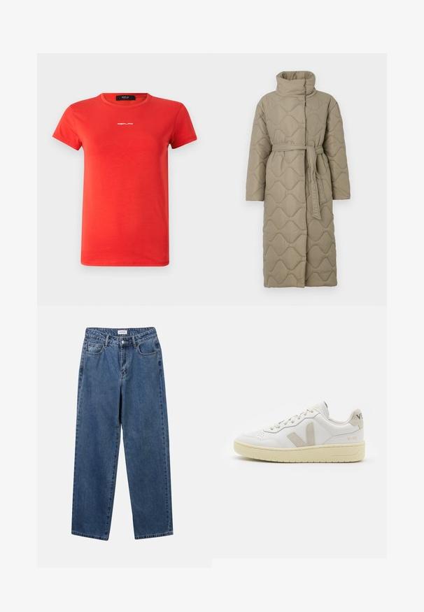 Lang taupe quiltet frakk med høy krage og belte i matchende stoff knyttet rundt livet, med bølgemønster-innsying gjennom hele frakken.; Replay LOGO - T-shirts - red; Klassiske blå denimjeans med rett ben-design, fem lommer og knappelukking. Har en middels vask og solid tekstur.; Hvite lær sneakers med beige semsket detaljer, perforert tåboks, flate lisser og en teksturert kremfarget såle. Har subtil branding på hælen.