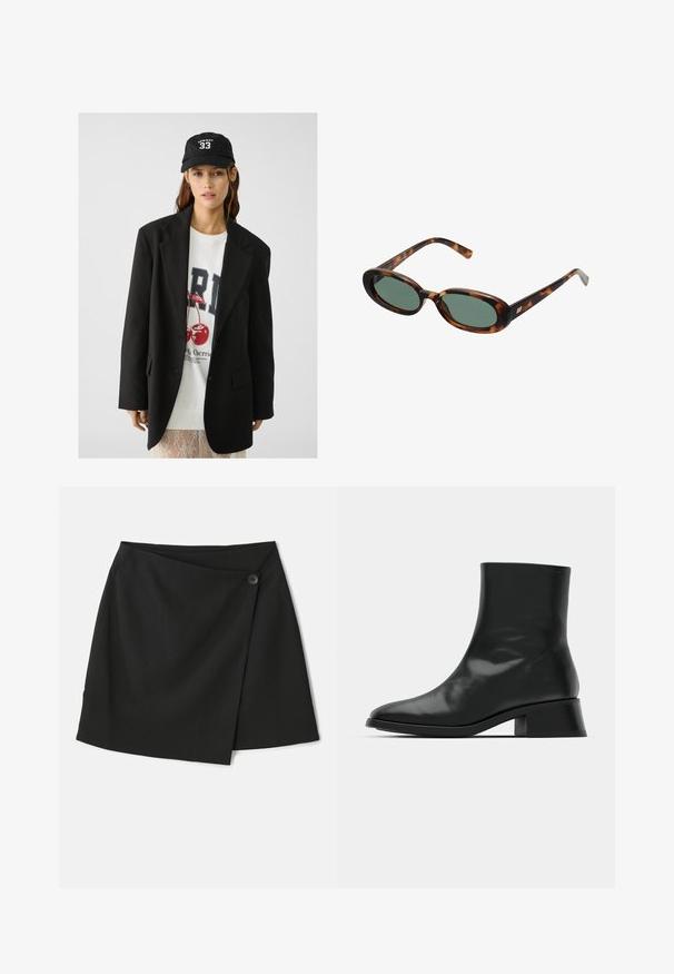 Schwarzes Blazer mit Revers, getragen über einem weißen Sweatshirt mit grafischem Aufdruck in Form roter Kirschen. Abgerundet mit einer schwarzen Baseballkappe.; Schwarzes, geripptes Tanktop mit rundem Ausschnitt und besticktem Logo in Weiß. Der Stoff hat eine glatte Textur und eine körperbetonte Passform.; Schwarzer Wickelrock aus glattem Stoff, mit asymmetrischem Design und seitlichem Knopfverschluss für zusätzliche Details.; Schwarze Ankle Boots aus glänzendem Leder, mit einem eleganten Design, spitzer Zehenpartie und einem moderaten Blockabsatz für Stabilität.; Schildpatt-Sonnenbrille mit ovalen Rahmen und grünen Gläsern. Verfügt über dünne Bügel mit einem metallischen Akzent in der Nähe der Scharniere.