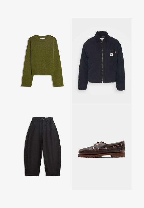 Černá denimová bunda s manšestrovým límcem, předním uzávěrem na zip a náprsní kapsou, která má zlatý zip a nášivku s logem na levé straně.; Olivově zelený pletený svetr s kulatým výstřihem, dlouhými rukávy a žebrovaným lemem. Má zkrácený střih a měkký, texturovaný povrch.; Černé kalhoty s širokými nohavicemi vyrobené z bavlny, s vysokým pasem, pěti kapsami a kovovým zapínáním. Hladká textura a žádné viditelné vzory.; Hnědé kožené lodní boty se zlatými očky, kulatými tkaničkami a texturovanou hnědou gumovou podrážkou. Obsahují zašitý detail a vyvýšené logo.