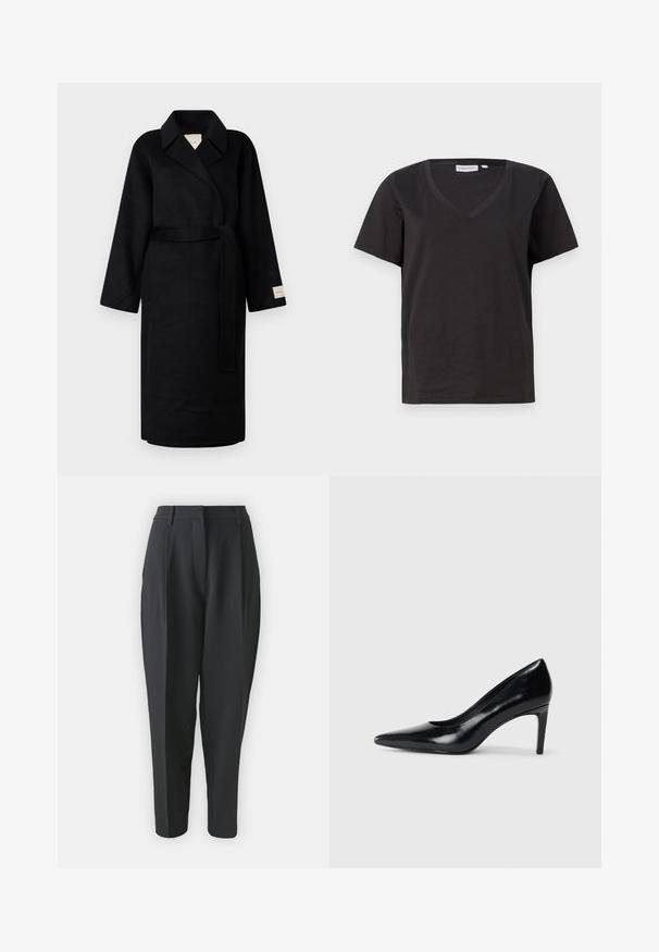Zwarte wikkeljas van zachte stof, met een notch-kraag, brede mouwen en een bijpassende strikceintuur. Label op de linkermouw met logo.; Zwarte katoenen T-shirt met een V-hals en korte mouwen. Eenvoudig ontwerp met een regular fit en zonder patronen of accenten.; Zwarte op maat gemaakte broek met een hoge taille, plooien en taps toelopende pijpen. Gladde stof zonder zichtbare patronen of versieringen.; Zwarte leren hoge hak met een spitse neus, een gladde textuur en een tapse hak. Minimalistisch ontwerp, geen extra versieringen.