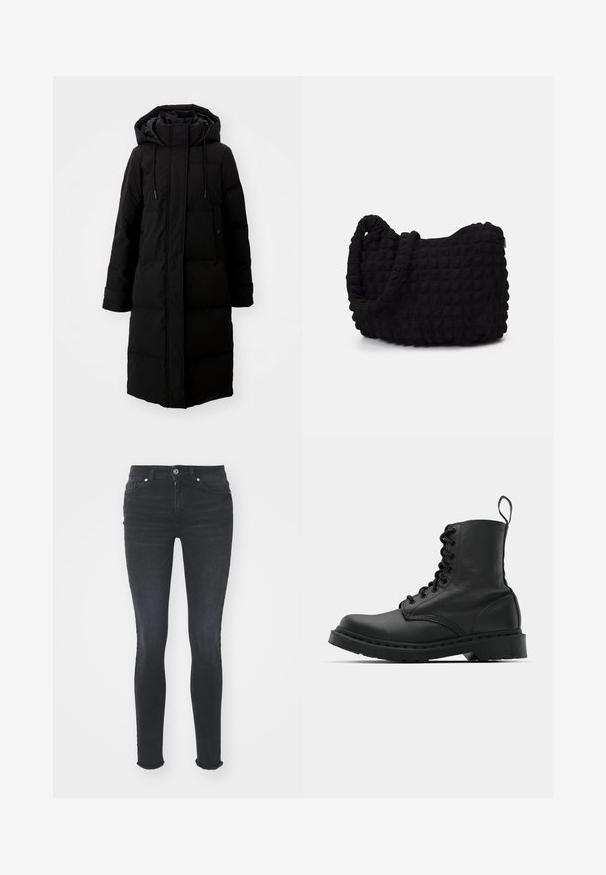 Crni kaput s paddingom, dugog kroja, s punim zatvaračem i kapuljačom. Ima podesive vezice i dva prednja džepa. Glatka tekstura.; Crni bodi s dugim rukavima i visokim ovratnikom, s čvrstom tkaninom na trupu i prozirnim mrežastim rukavima, dizajniran u uskom kroju.; Crne traperice uskog kroja s srednjim strukom, pet džepova i ofrkanim rubom. Tkanina ima glatku teksturu s blagim rastezanjem.; Crne kožne vojničke čizme s okruglim vrhom, vezicama sprijeda i petljom na gležnju. Imaju gusti gumeni potplat za izdržljivost.; Crna platnena torba s teksturiranim, kviltanim uzorkom. Okrugli oblik, kratke, debele ručke i meka, fleksibilna struktura.