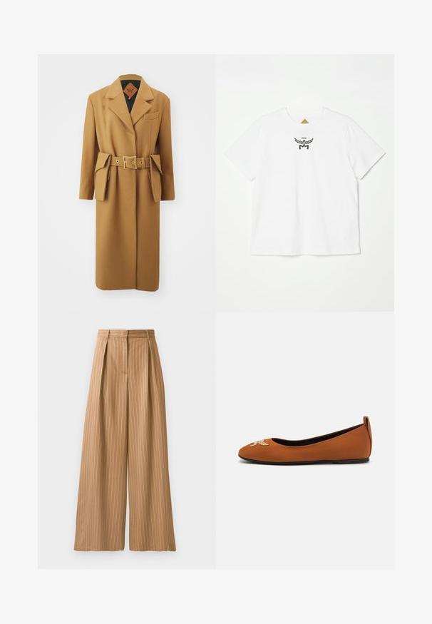 MCM BELT COAT - Klasszikus kabát - cognac; Fehér pamut póló, amelyen egy kis fekete logó látható szárnyakkal és "MCM" felirattal az elülső középen. Rövid ujjú és kerek nyakú dizájn.; Széles szárú nadrág világosbarna anyagban, függőleges fehér csíkokkal. Derékrészen pliszék találhatók, és az anyag sima textúrájú.; Barna balettcipő sima anyagból, lekerekített orral, díszes hímzett mintával az orrán, alacsony sarokkal.